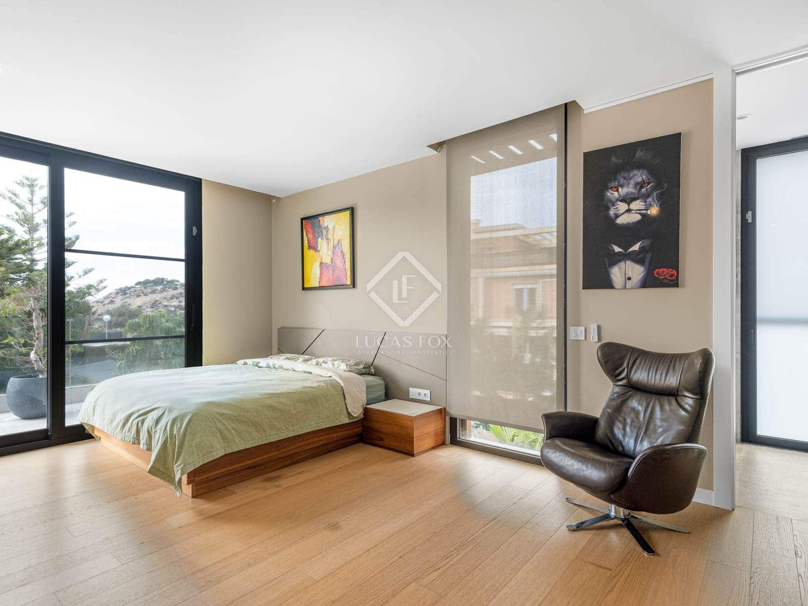 4 slaapkamer Villa te koop in Alicante stad met garage - € 3.150.000 (Ref: 8810384)