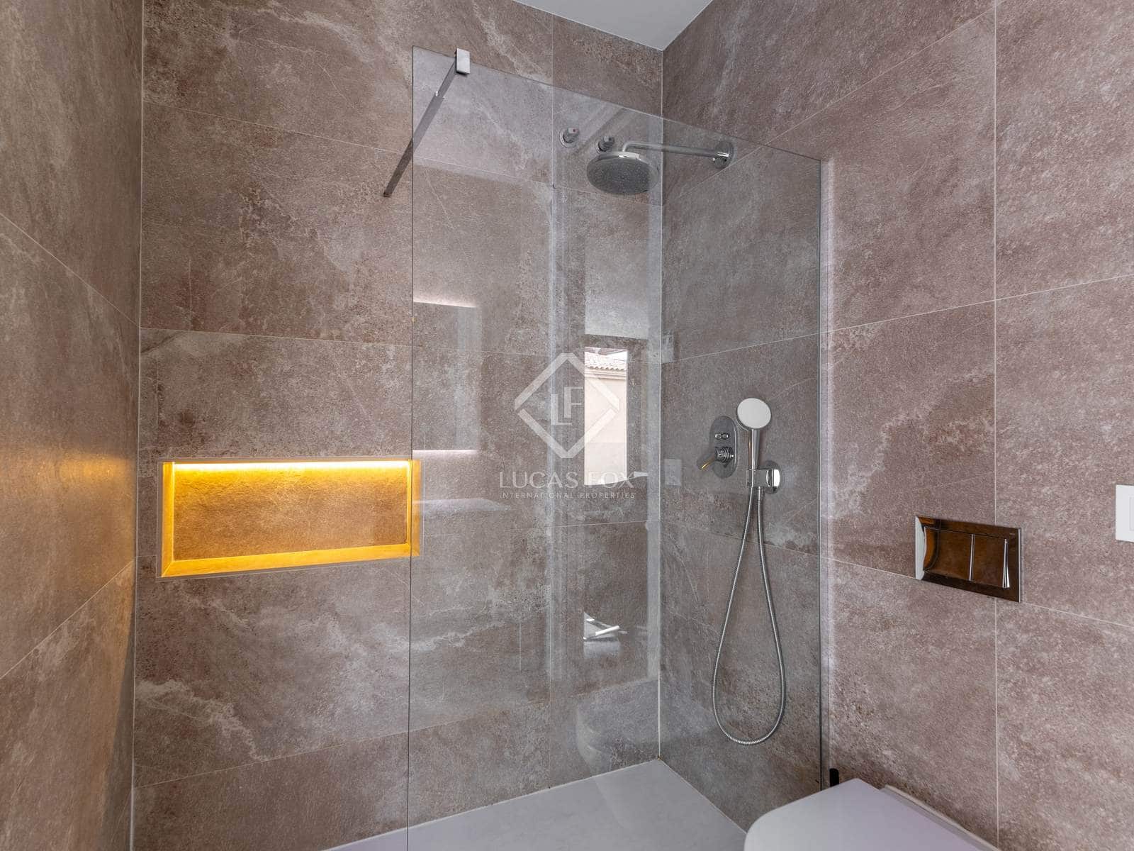 4 slaapkamer Villa te koop in Alicante stad met garage - € 3.150.000 (Ref: 8810384)