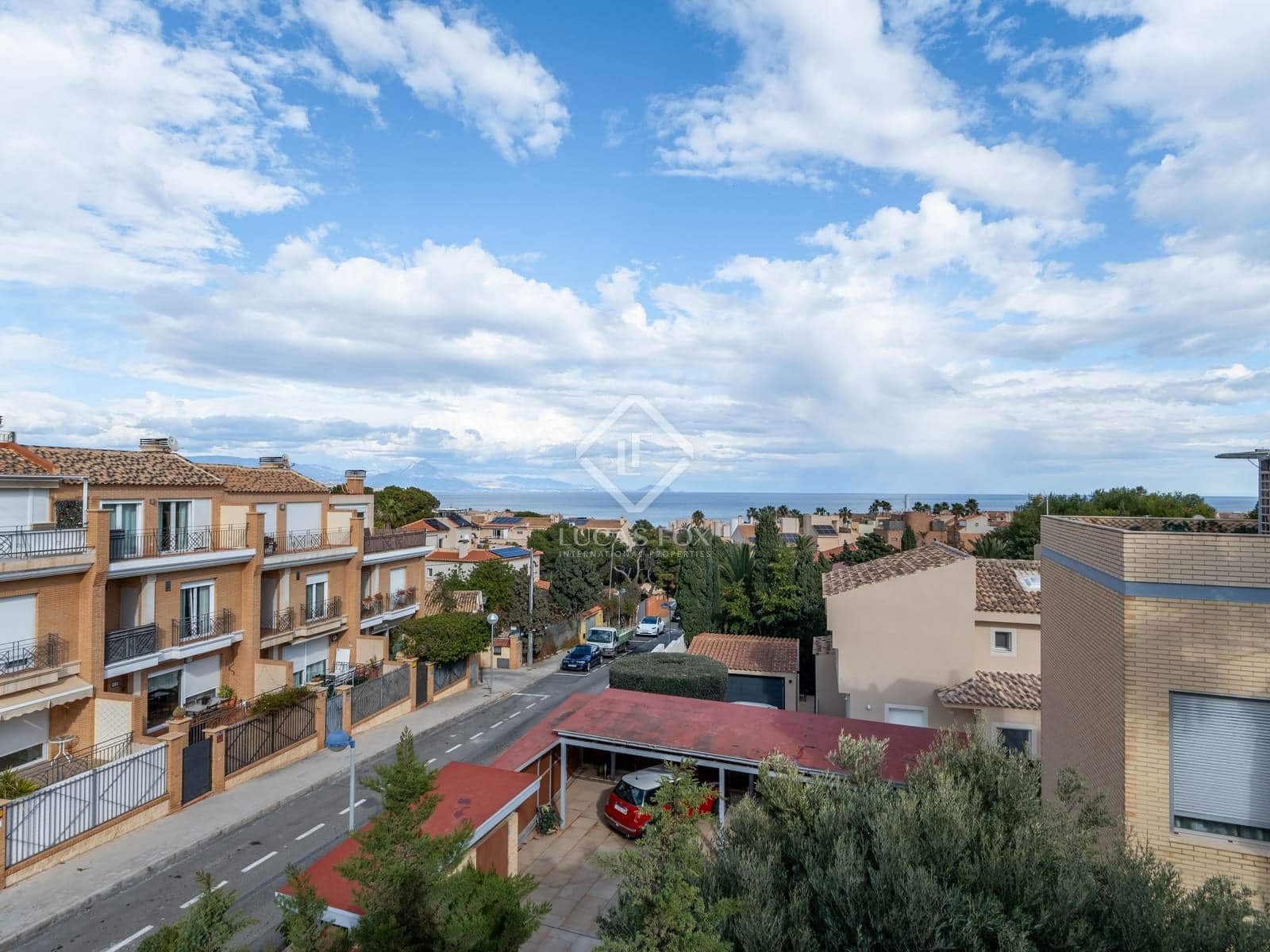 4 slaapkamer Villa te koop in Alicante stad met garage - € 3.150.000 (Ref: 8810384)