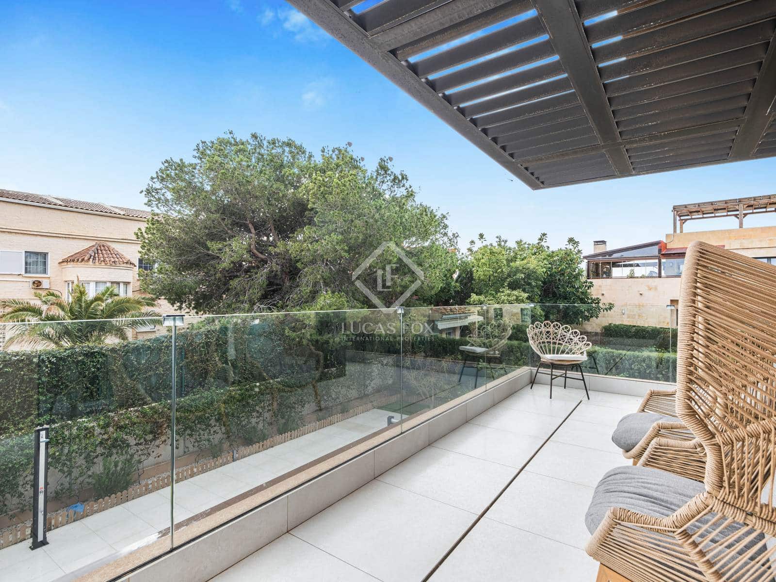 4 slaapkamer Villa te koop in Alicante stad met garage - € 3.150.000 (Ref: 8810384)