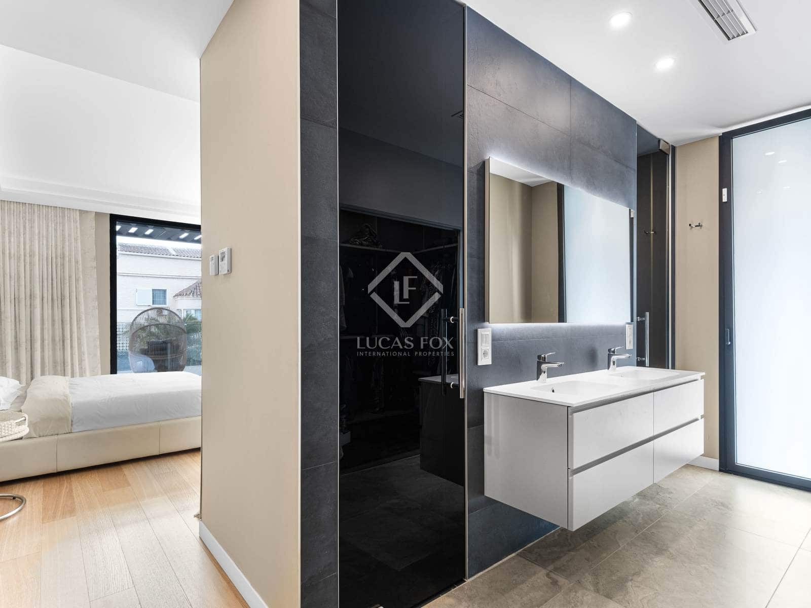 4 slaapkamer Villa te koop in Alicante stad met garage - € 3.150.000 (Ref: 8810384)