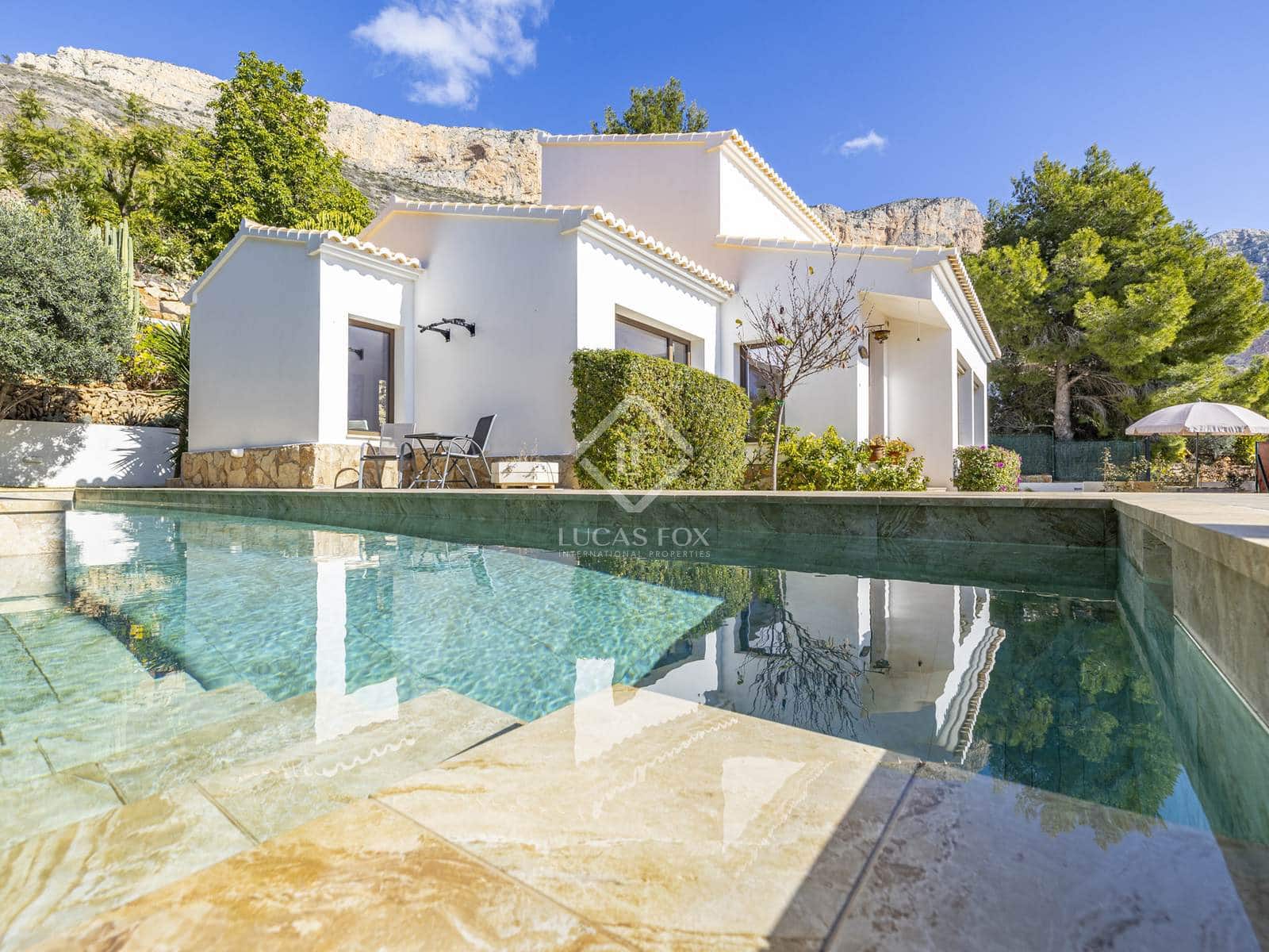 3 bedroom Villa for sale in Javea / Xabia with pool garage - € 845,000 (Ref: 8810386)