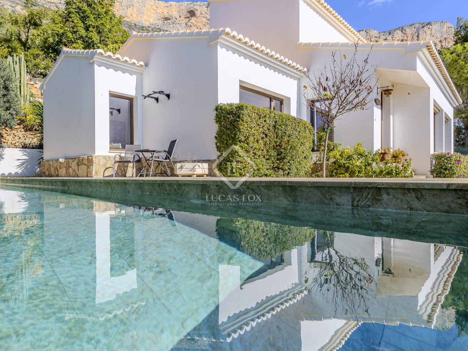 3 bedroom Villa for sale in Javea / Xabia with pool garage - € 845,000 (Ref: 8810386)