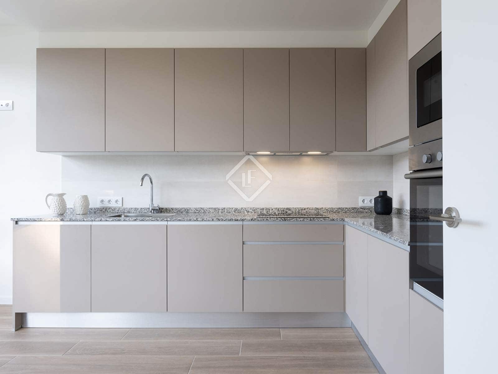 4 soveværelse Villa til salg i Sanxenxo med swimmingpool garage - € 500.000 (Ref: 8810406)