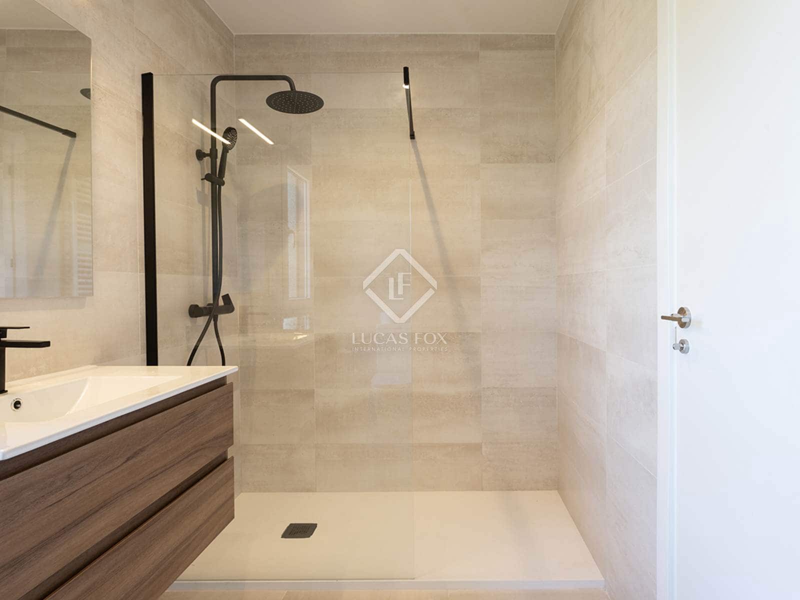 4 soveværelse Villa til salg i Sanxenxo med swimmingpool garage - € 500.000 (Ref: 8810406)