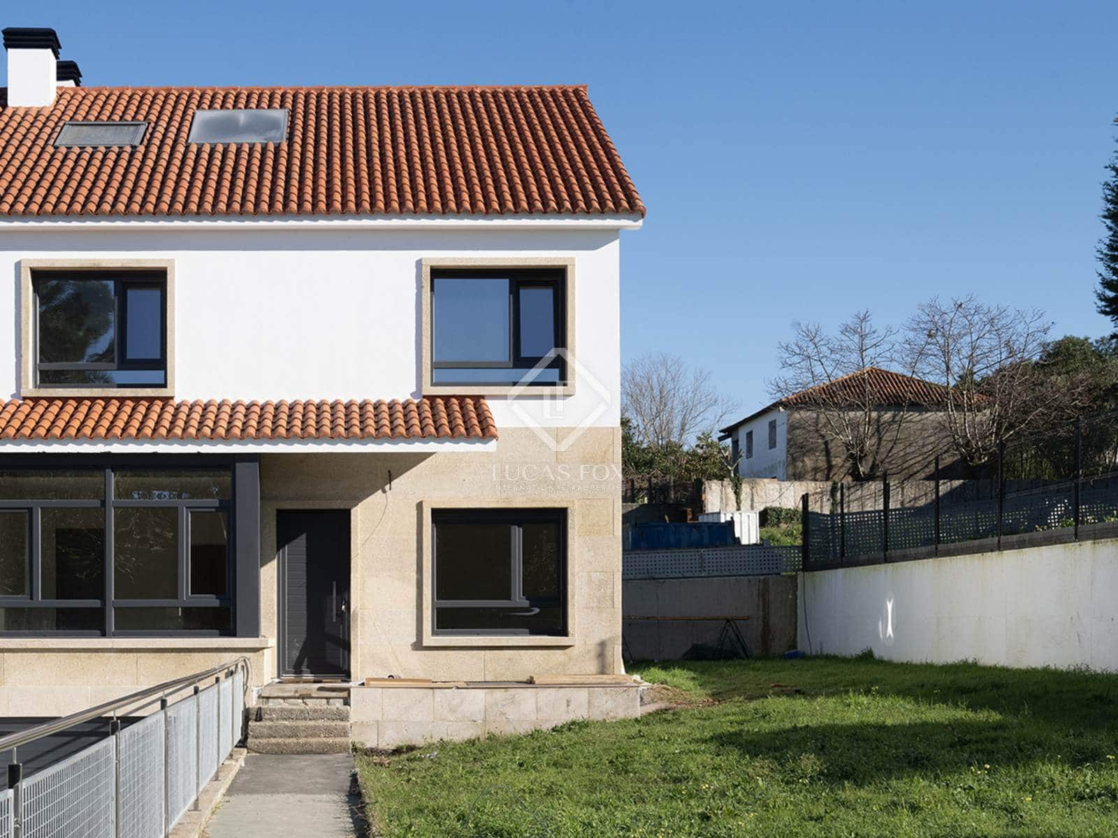 4 soveværelse Villa til salg i Sanxenxo med swimmingpool garage - € 500.000 (Ref: 8810406)