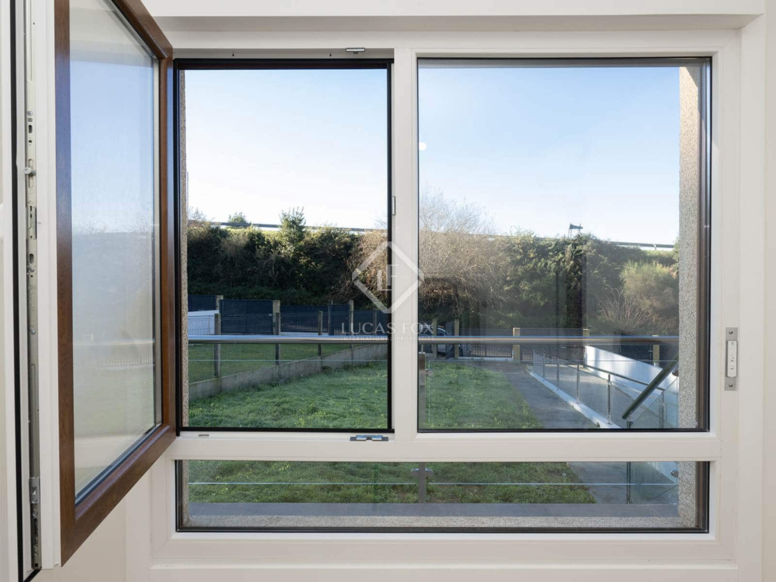 4 soveværelse Villa til salg i Sanxenxo med swimmingpool garage - € 500.000 (Ref: 8810411)