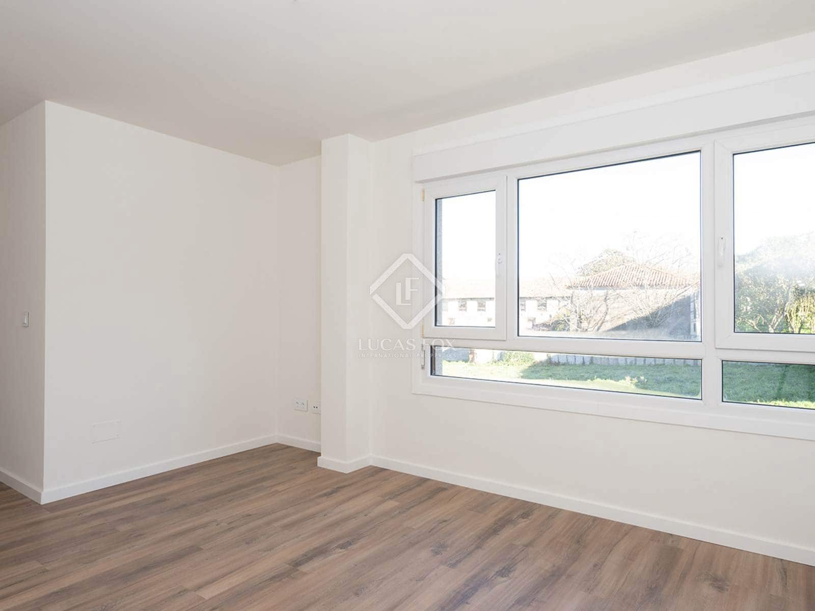 4 soveværelse Villa til salg i Sanxenxo med swimmingpool garage - € 500.000 (Ref: 8810411)