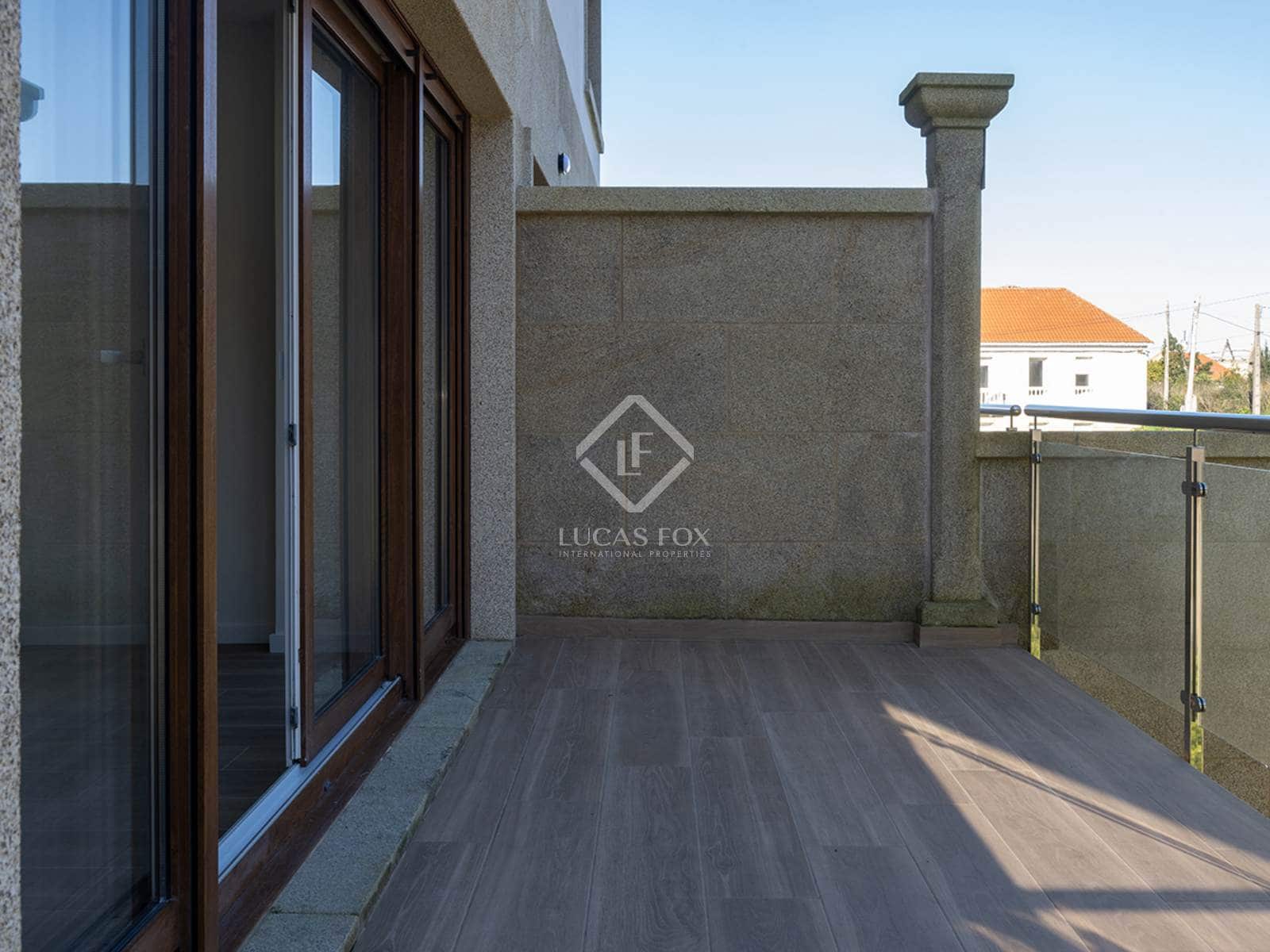 4 soveværelse Villa til salg i Sanxenxo med garage - € 340.000 (Ref: 8810413)