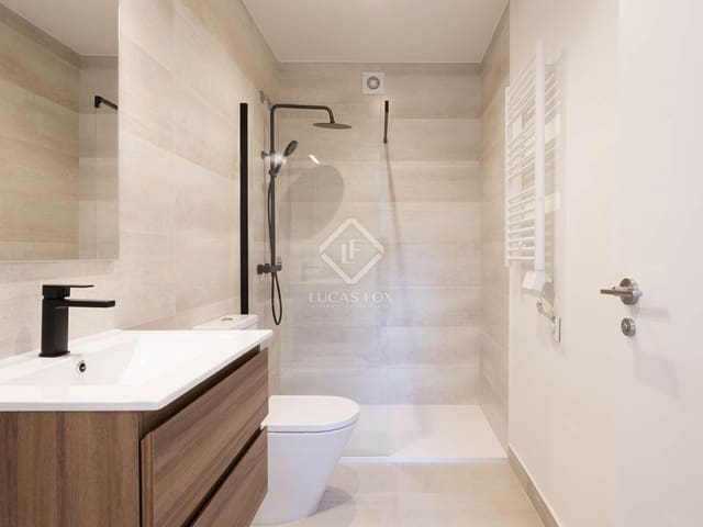 4 bedroom Villa for sale in Sanxenxo with garage - € 340,000 (Ref: 8810413)