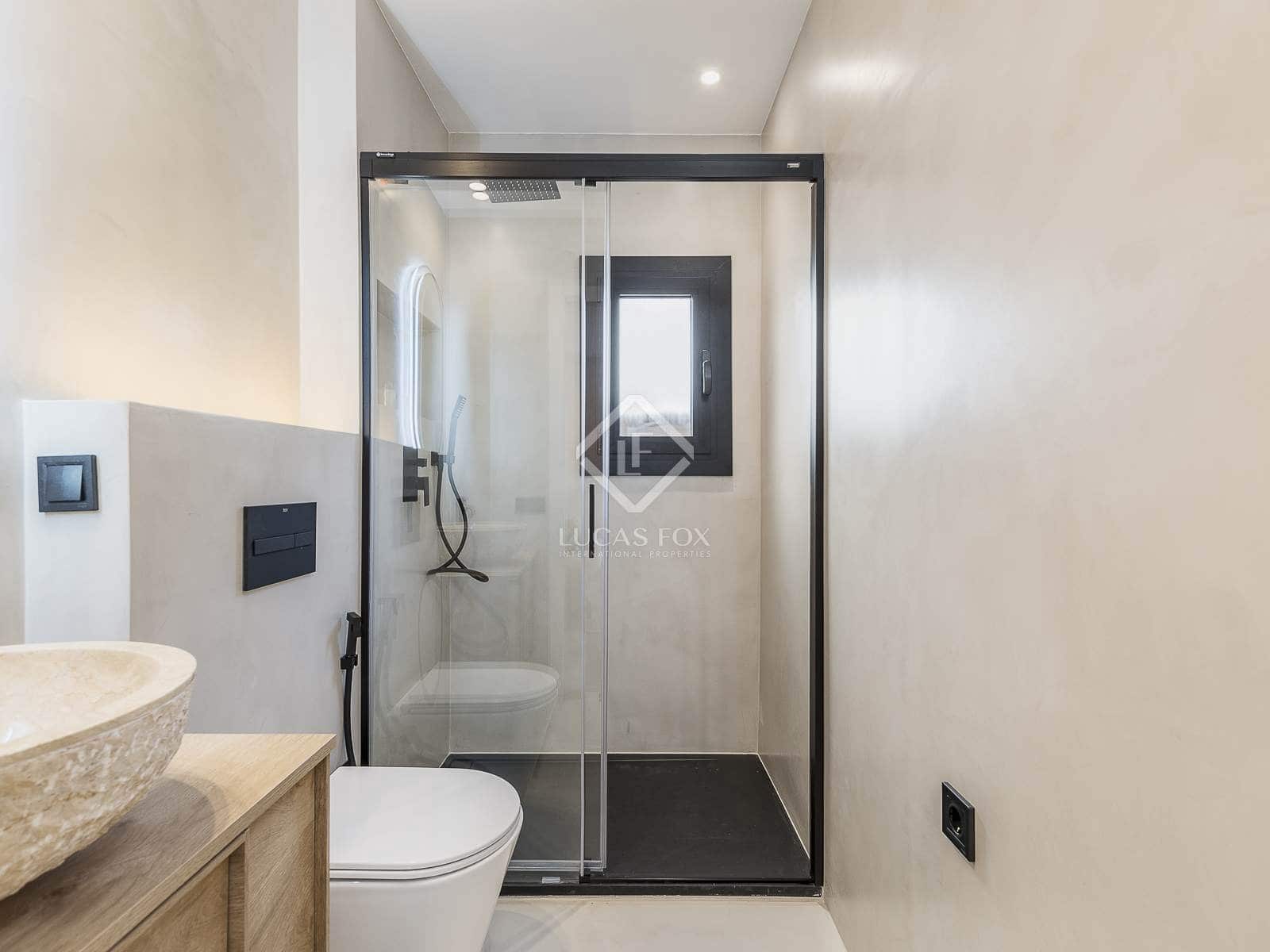 2 slaapkamer Appartement te koop in Barcelona stad met zwembad - € 635.000 (Ref: 8810624)