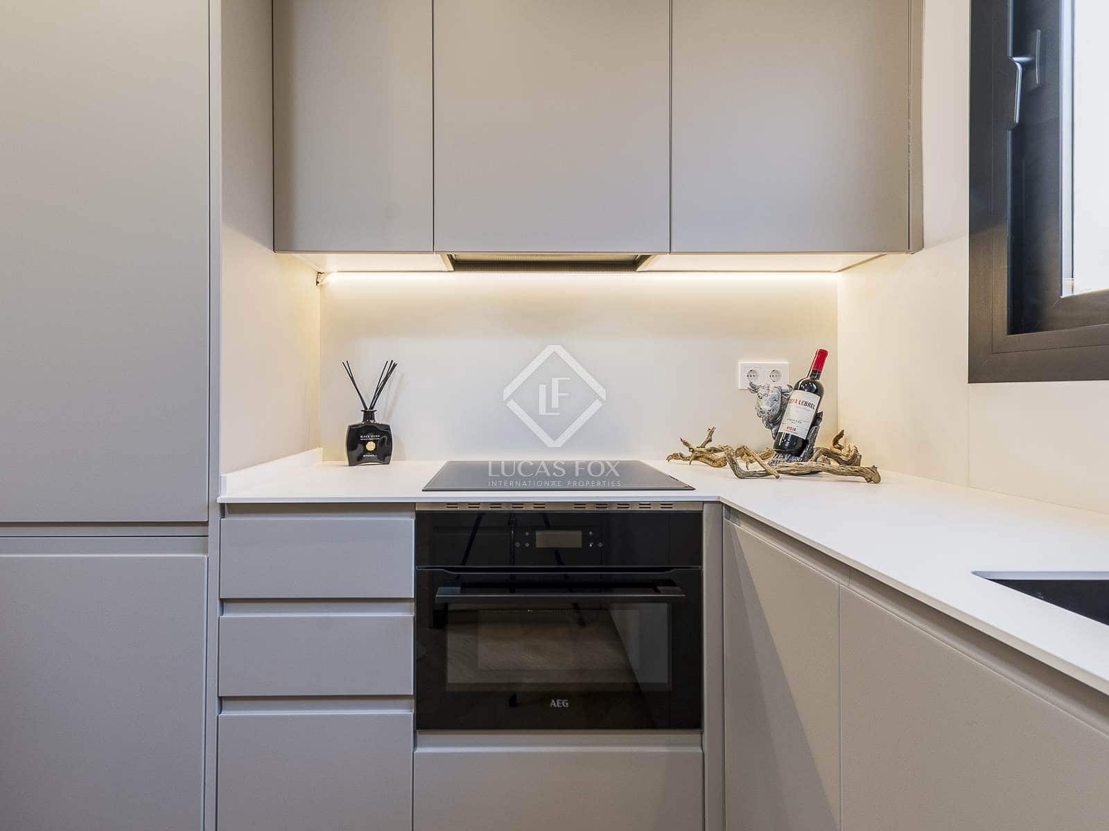 2 slaapkamer Appartement te koop in Barcelona stad met zwembad - € 635.000 (Ref: 8810624)