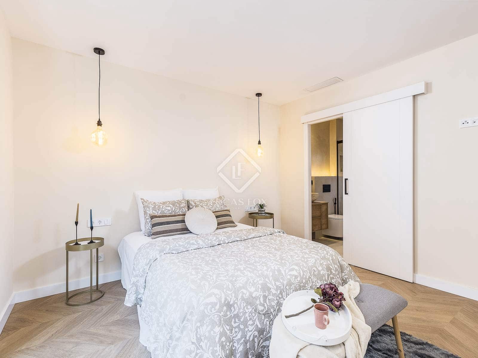 2 slaapkamer Appartement te koop in Barcelona stad met zwembad - € 635.000 (Ref: 8810624)