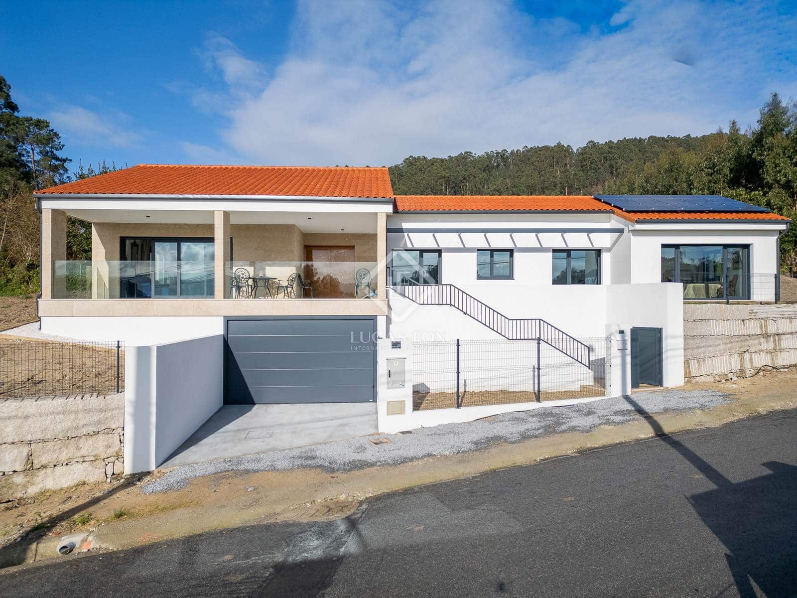 3 quarto Moradia para venda em Sanxenxo com garagem - 990 000 € (Ref: 8811013)