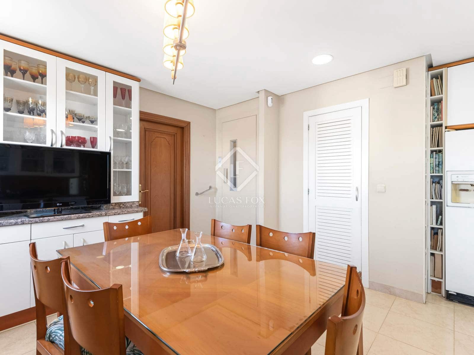 6 sypialnia Penthouse na sprzedaż w Miasto Alicante / Alacant z basenem garażem - 2 900 000 € (Ref: 8811934)