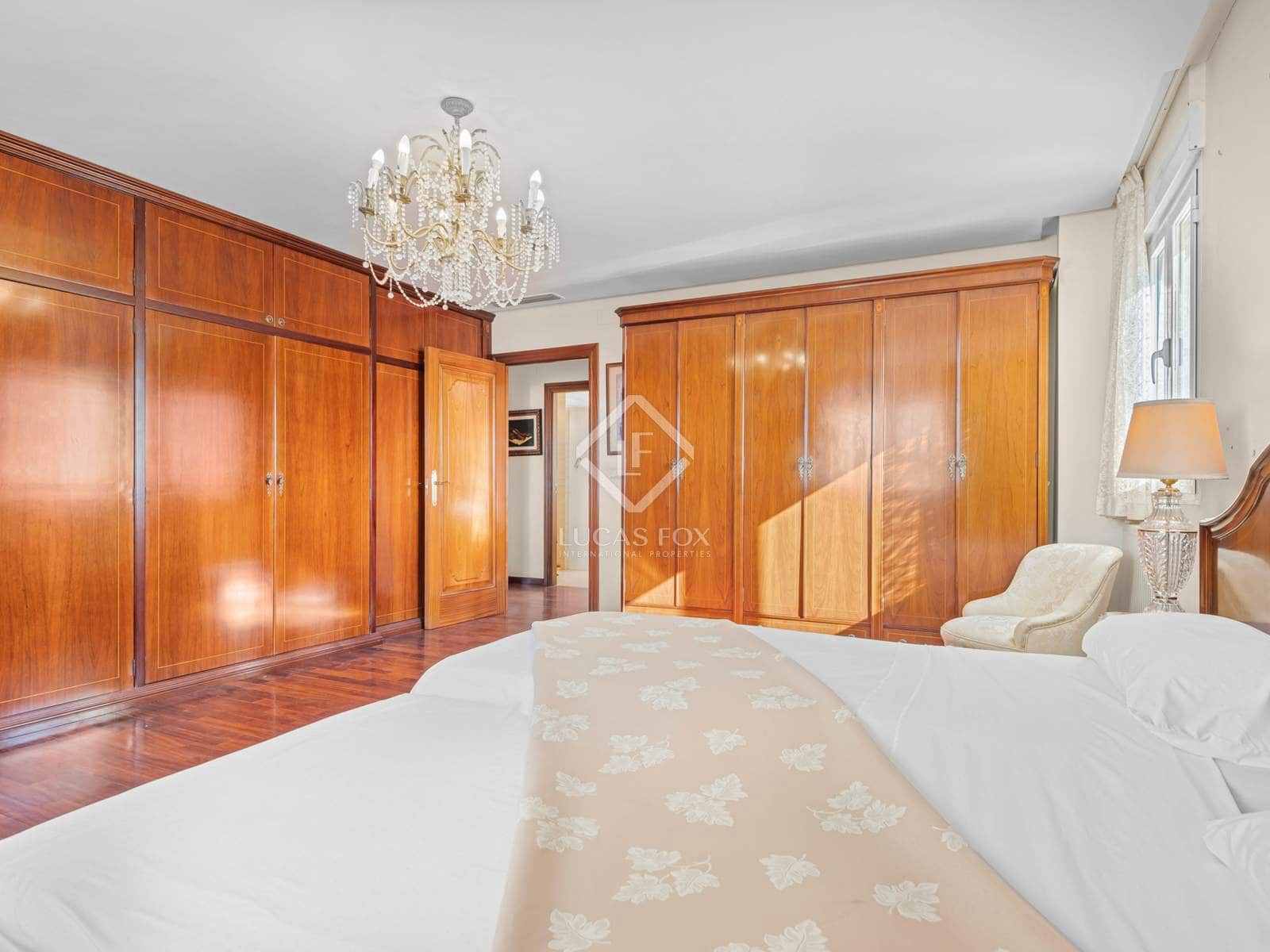 6 sypialnia Penthouse na sprzedaż w Miasto Alicante / Alacant z basenem garażem - 2 900 000 € (Ref: 8811934)