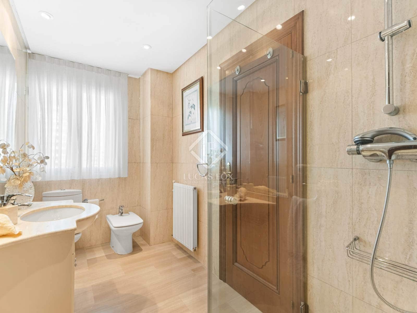 6 sypialnia Penthouse na sprzedaż w Miasto Alicante / Alacant z basenem garażem - 2 900 000 € (Ref: 8811934)