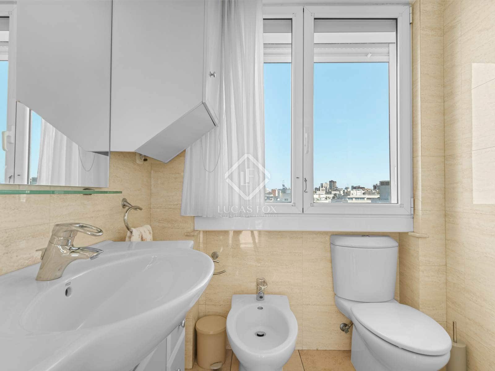 6 sypialnia Penthouse na sprzedaż w Miasto Alicante / Alacant z basenem garażem - 2 900 000 € (Ref: 8811934)