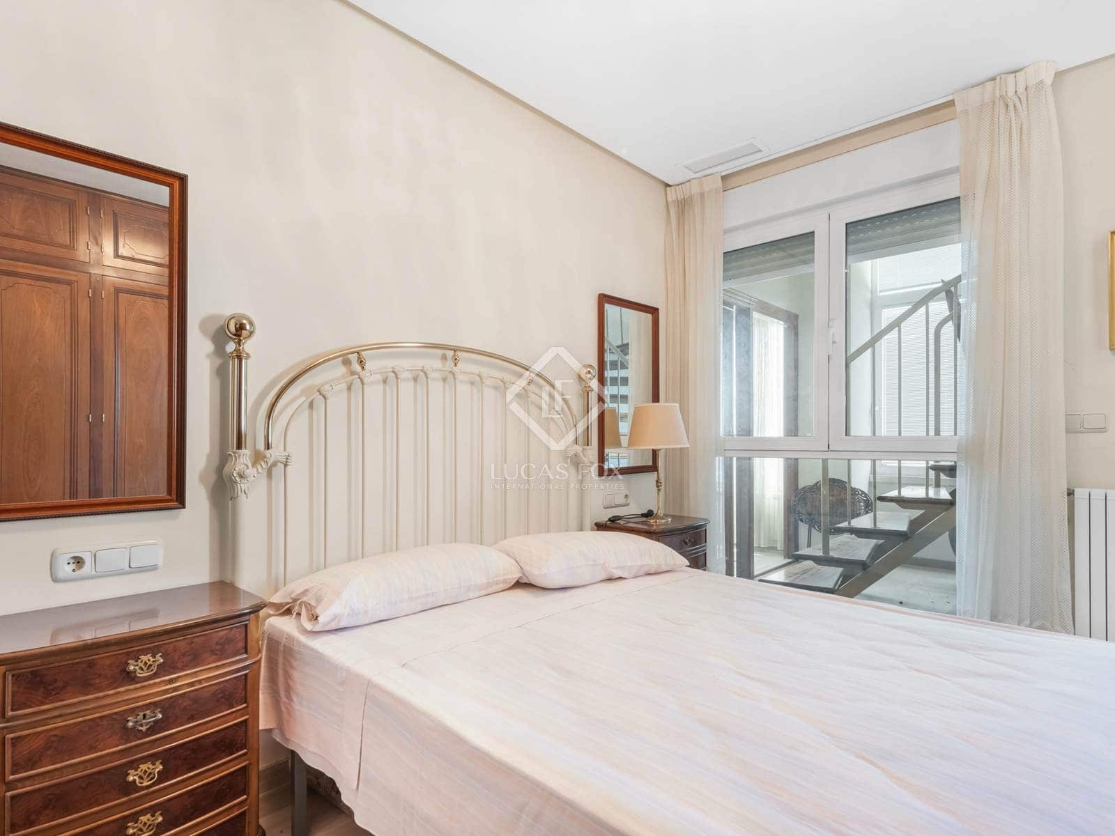 6 sypialnia Penthouse na sprzedaż w Miasto Alicante / Alacant z basenem garażem - 2 900 000 € (Ref: 8811934)