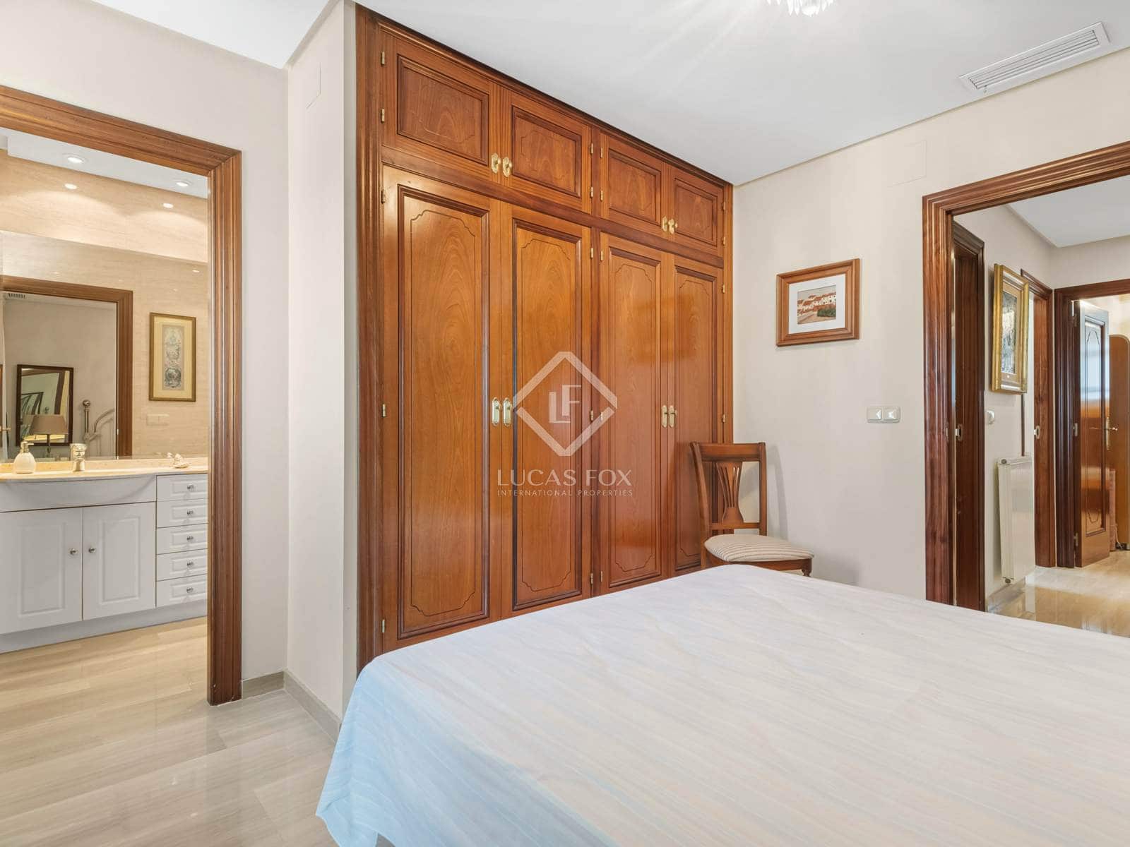 6 sypialnia Penthouse na sprzedaż w Miasto Alicante / Alacant z basenem garażem - 2 900 000 € (Ref: 8811934)