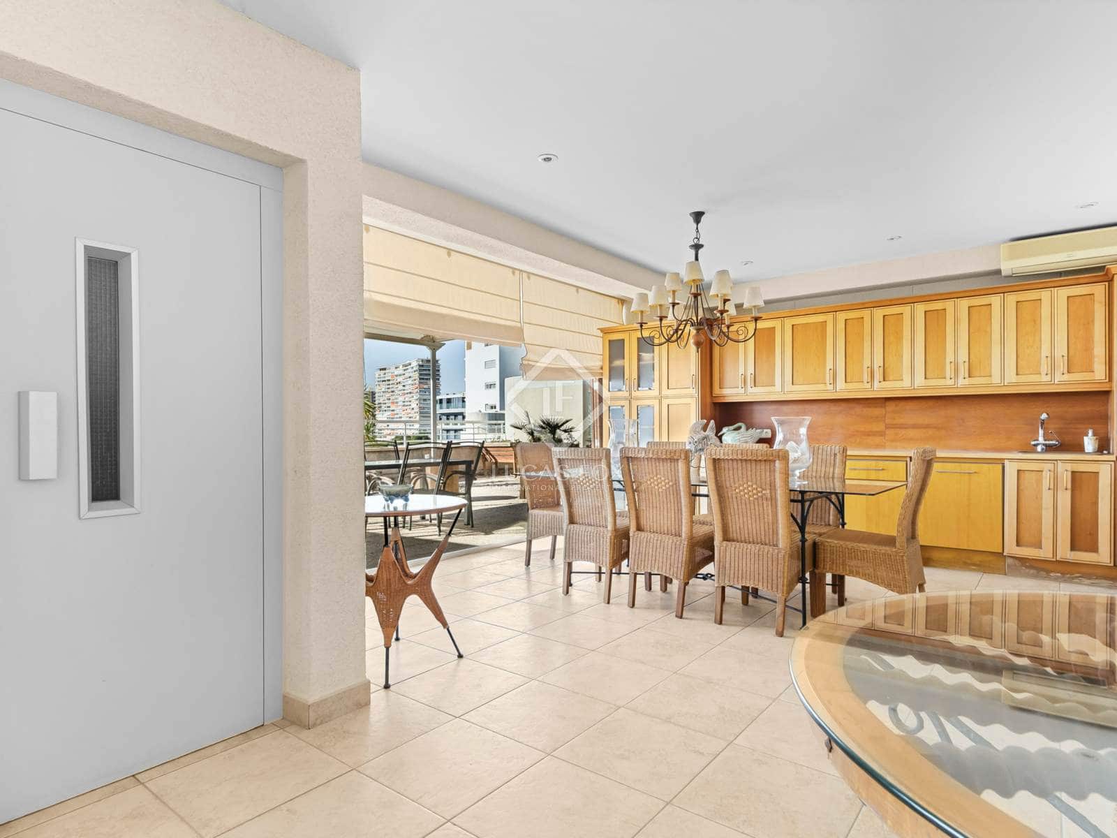 6 sypialnia Penthouse na sprzedaż w Miasto Alicante / Alacant z basenem garażem - 2 900 000 € (Ref: 8811934)