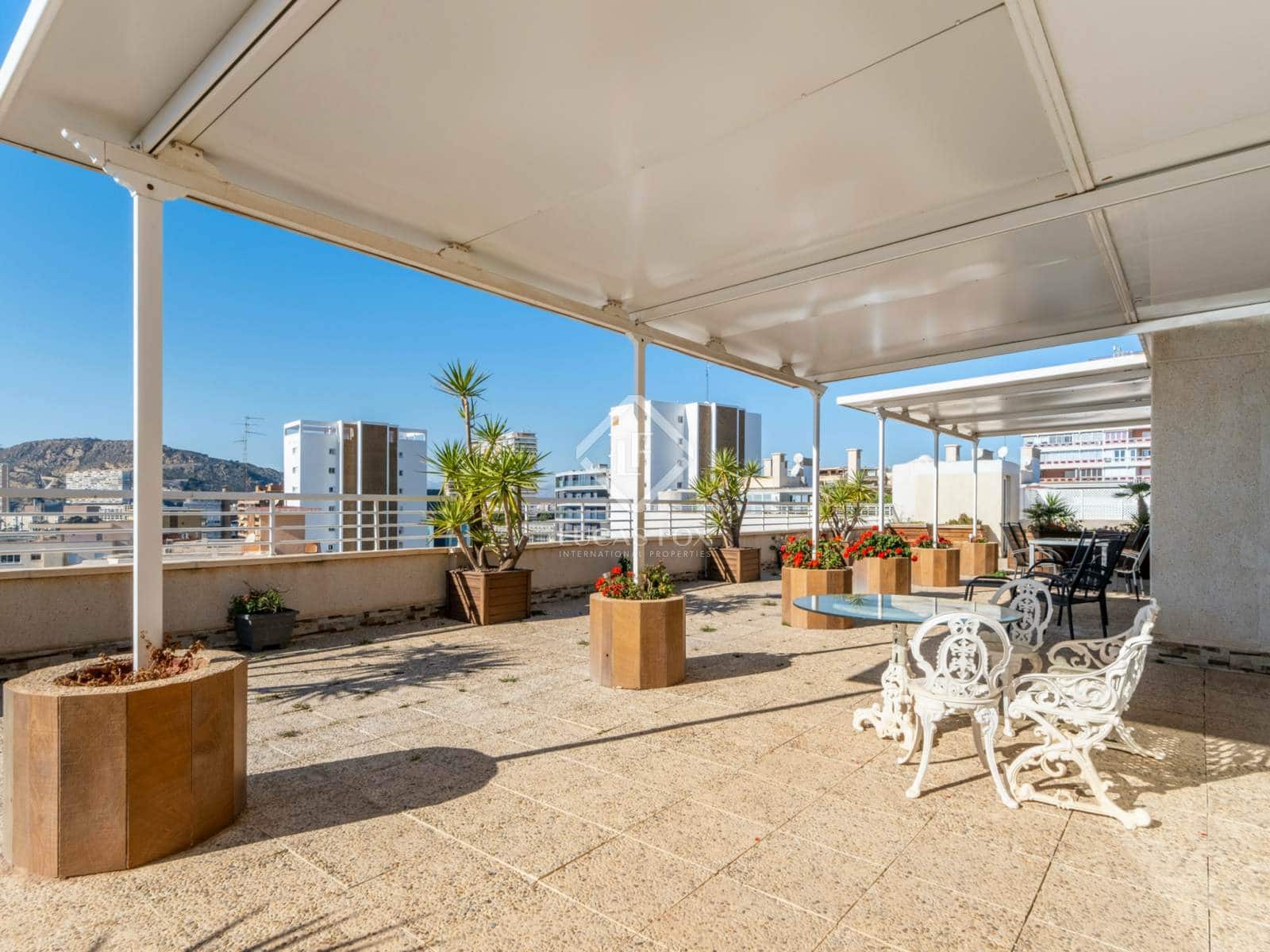 6 sypialnia Penthouse na sprzedaż w Miasto Alicante / Alacant z basenem garażem - 2 900 000 € (Ref: 8811934)