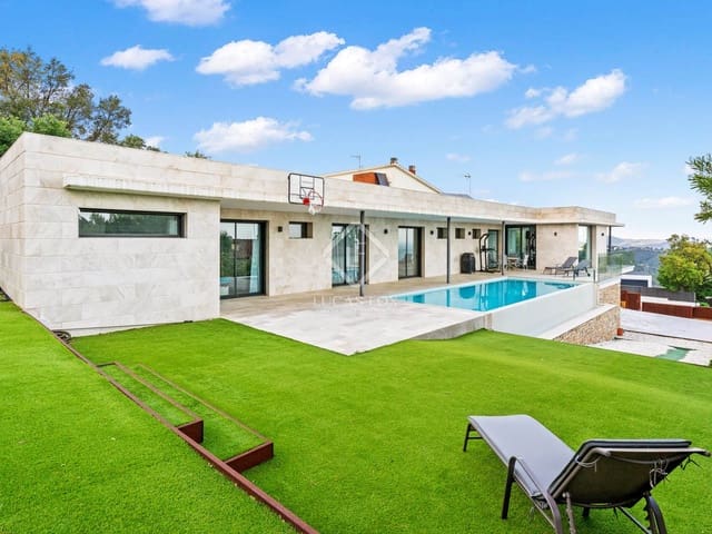 4 slaapkamer Villa te koop in Castell-Platja d'Aro met zwembad garage - € 1.450.000 (Ref: 8814607)