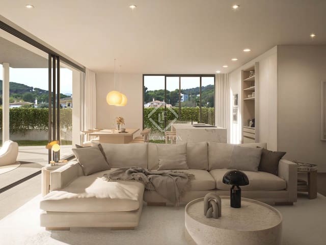 4 chambre Villa/Maison à vendre à S'Agaro, Castell-Platja d'Aro avec piscine garage - 1 300 000 € (Ref: 8814609)