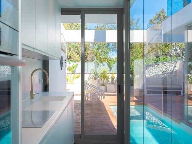 3 chambre Villa/Maison à vendre à San Jose / Sant Josep de Sa Talaia avec piscine garage - 995 000 € (Ref: 8814885)