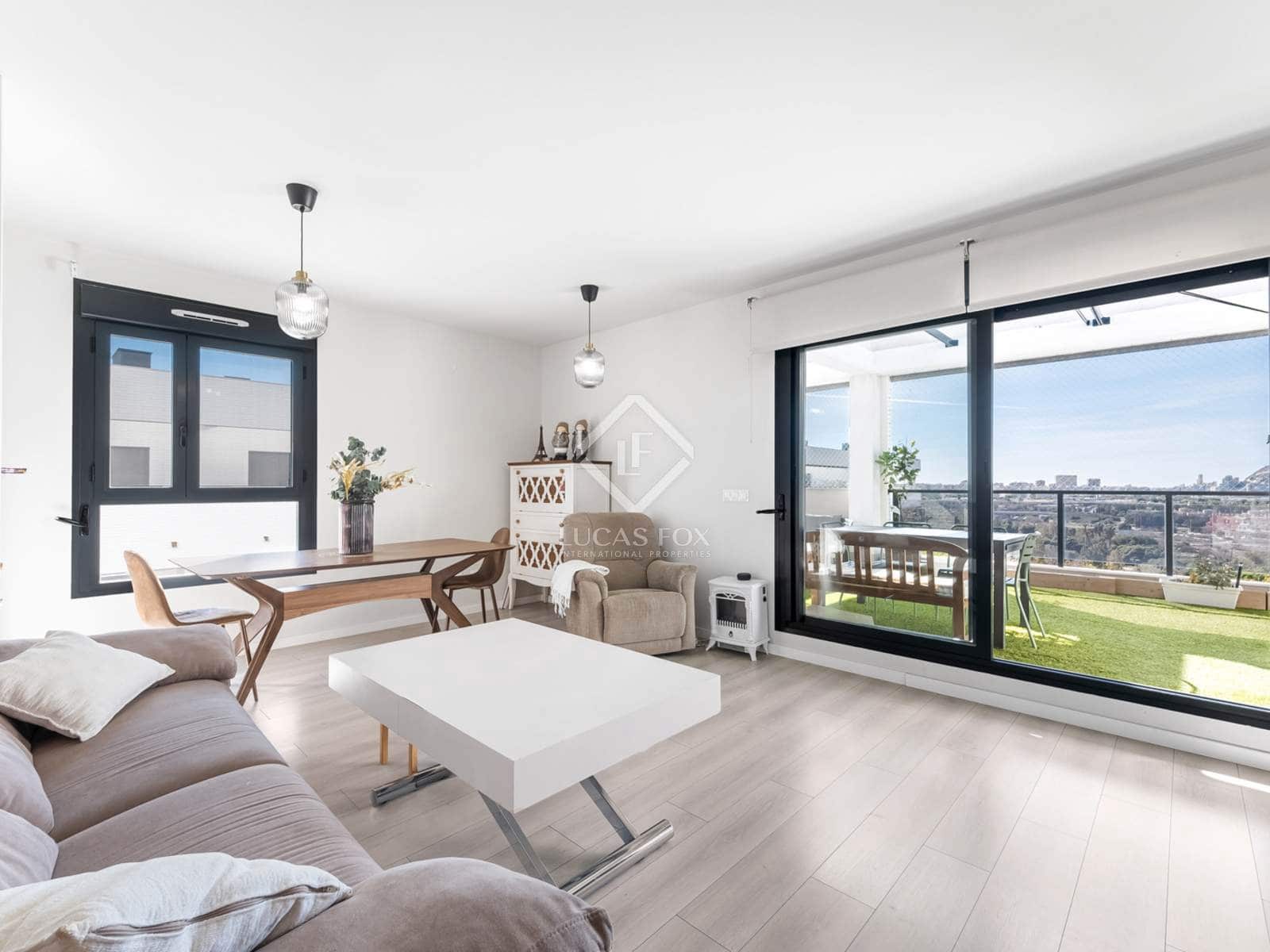 4 soverom Penthouse til salgs i Alicante by med svømmebasseng garasje - € 890 000 (Ref: 8814887)