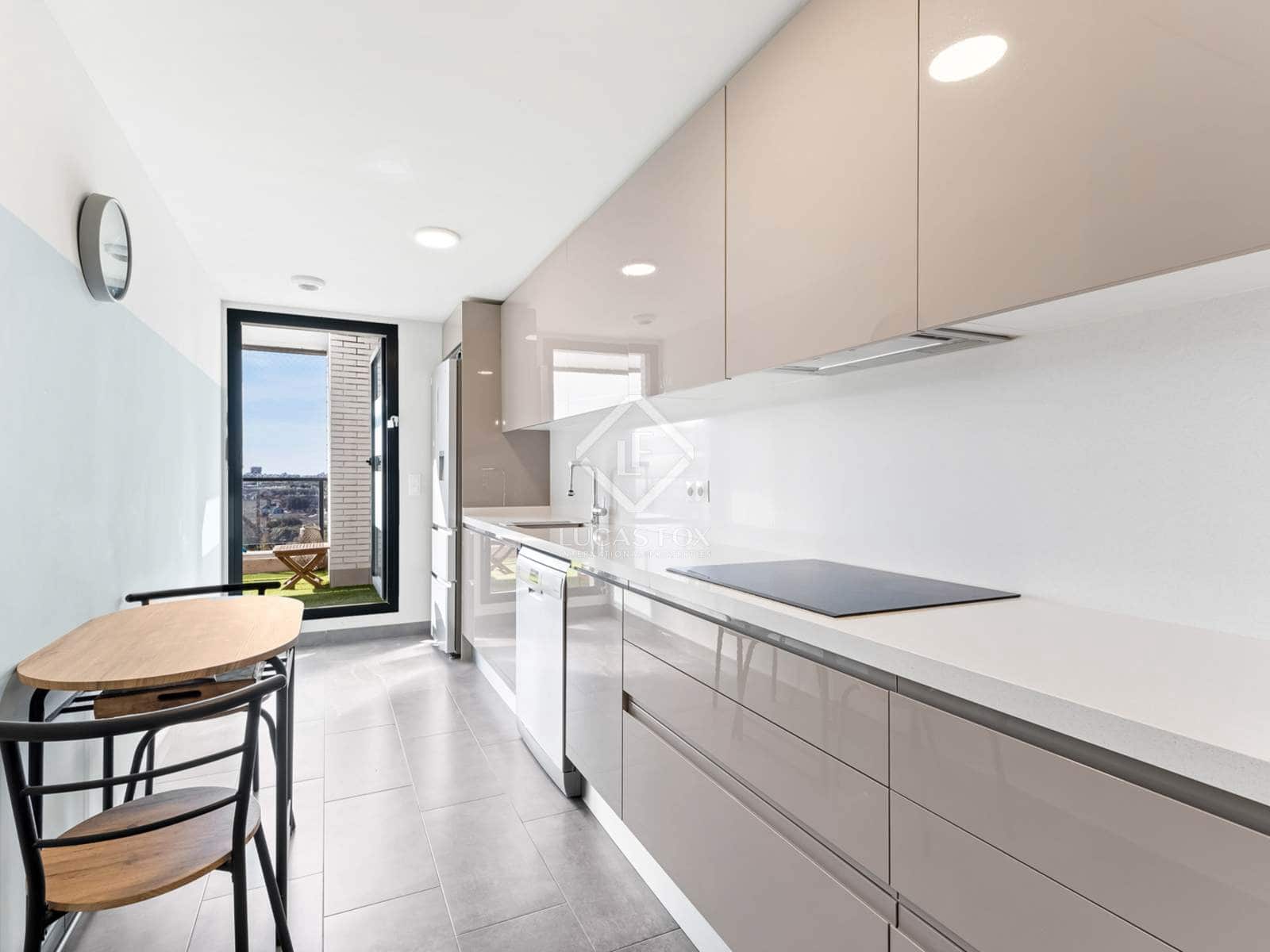 4 soverom Penthouse til salgs i Alicante by med svømmebasseng garasje - € 890 000 (Ref: 8814887)