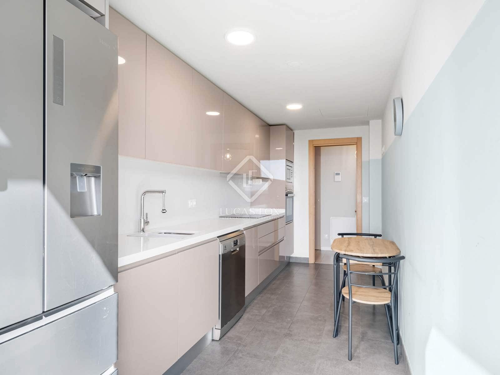 4 soverom Penthouse til salgs i Alicante by med svømmebasseng garasje - € 890 000 (Ref: 8814887)