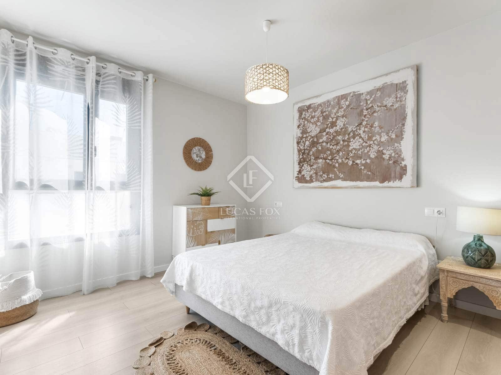 4 soverom Penthouse til salgs i Alicante by med svømmebasseng garasje - € 890 000 (Ref: 8814887)