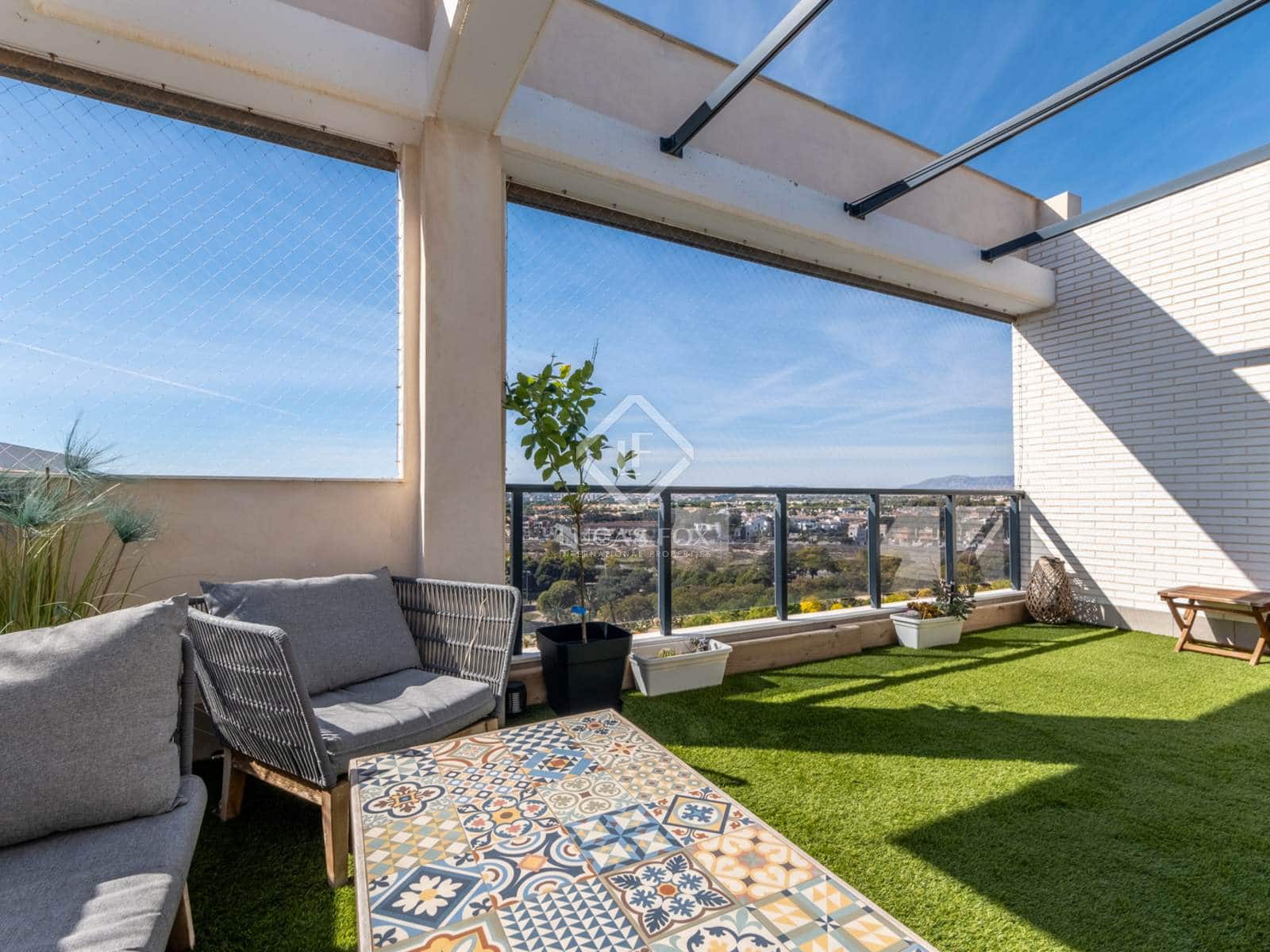 4 soverom Penthouse til salgs i Alicante by med svømmebasseng garasje - € 890 000 (Ref: 8814887)