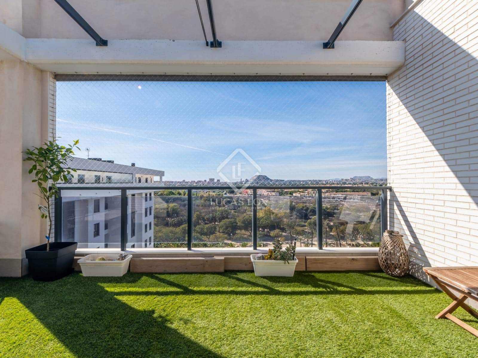 4 soverom Penthouse til salgs i Alicante by med svømmebasseng garasje - € 890 000 (Ref: 8814887)