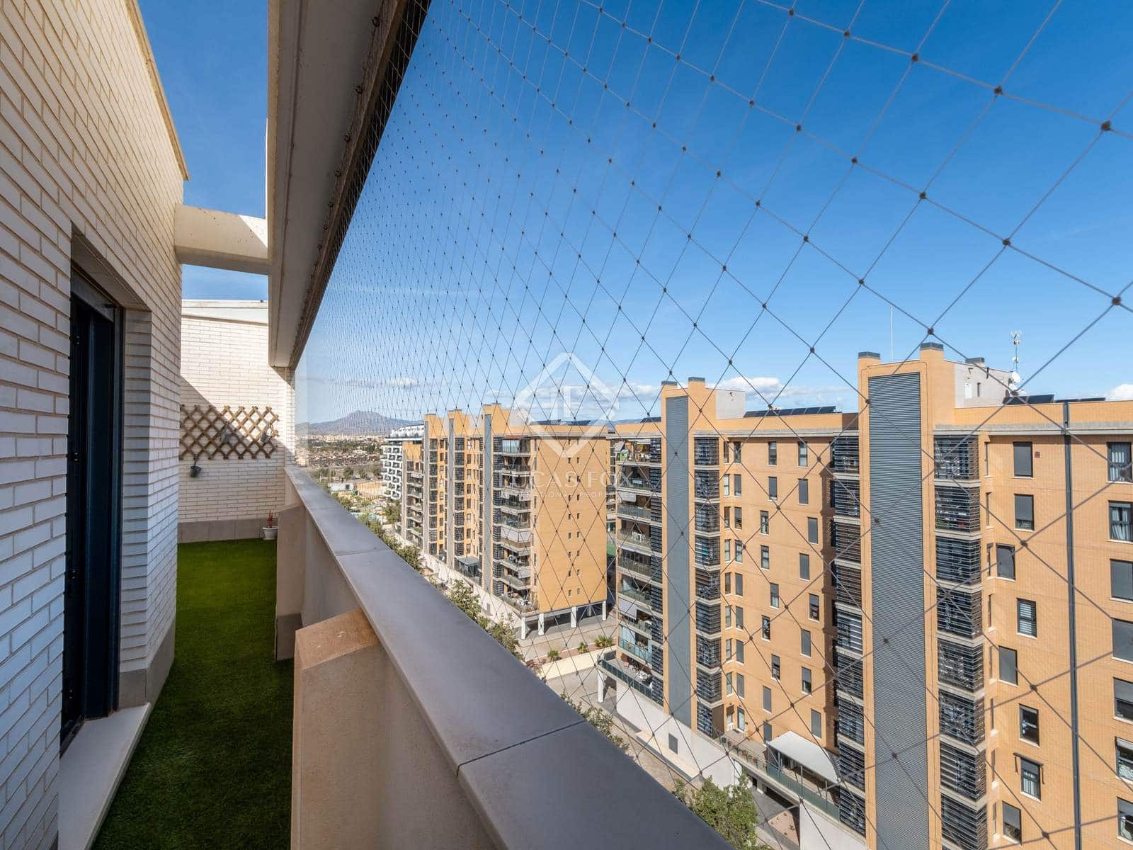 4 soverom Penthouse til salgs i Alicante by med svømmebasseng garasje - € 890 000 (Ref: 8814887)