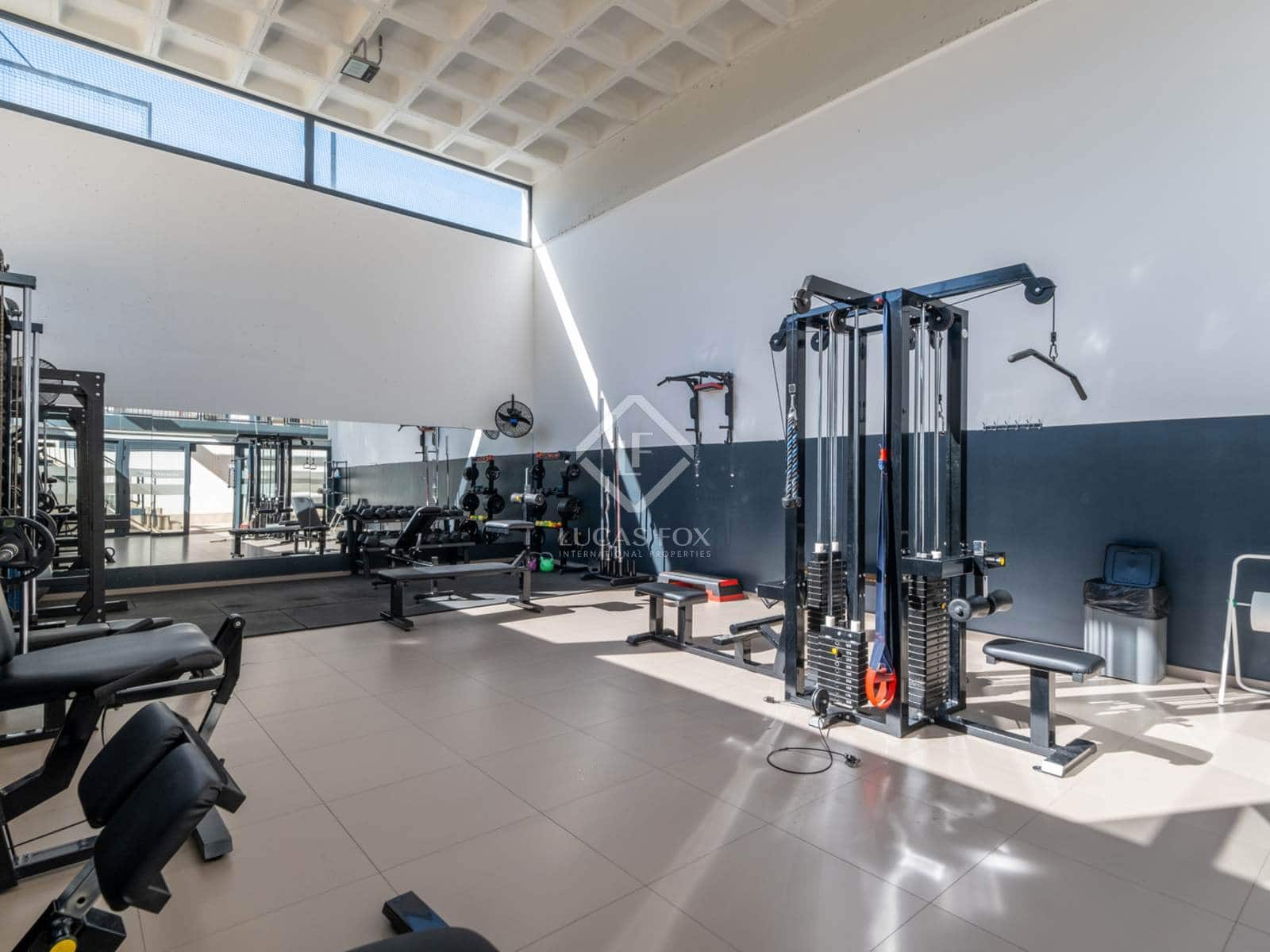 4 soverom Penthouse til salgs i Alicante by med svømmebasseng garasje - € 890 000 (Ref: 8814887)