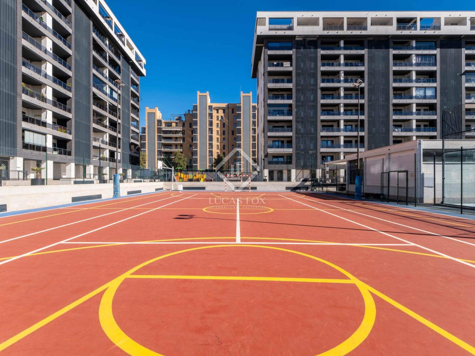 4 soverom Penthouse til salgs i Alicante by med svømmebasseng garasje - € 890 000 (Ref: 8814887)