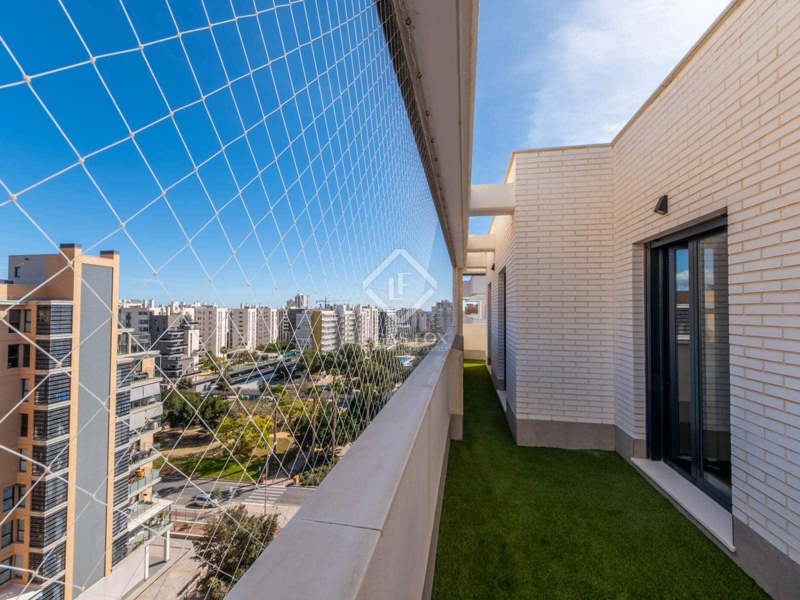 4 soverom Penthouse til salgs i Alicante by med svømmebasseng garasje - € 890 000 (Ref: 8814887)
