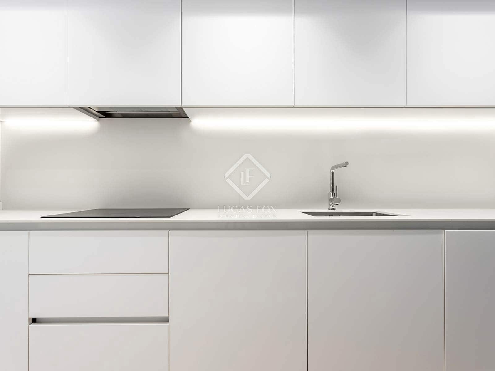 3 bedroom Apartment for rent in Barcelona city with garage - € 3,300 (Ref: 8814888)
