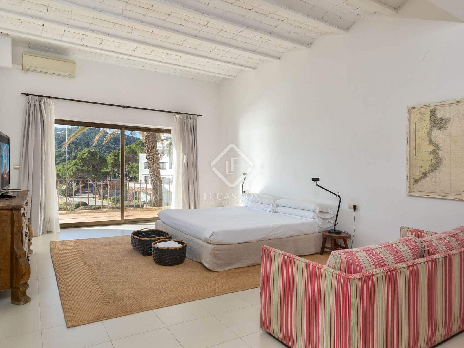 2 slaapkamer Appartement te koop in Begur met zwembad garage - € 890.000 (Ref: 8815091)