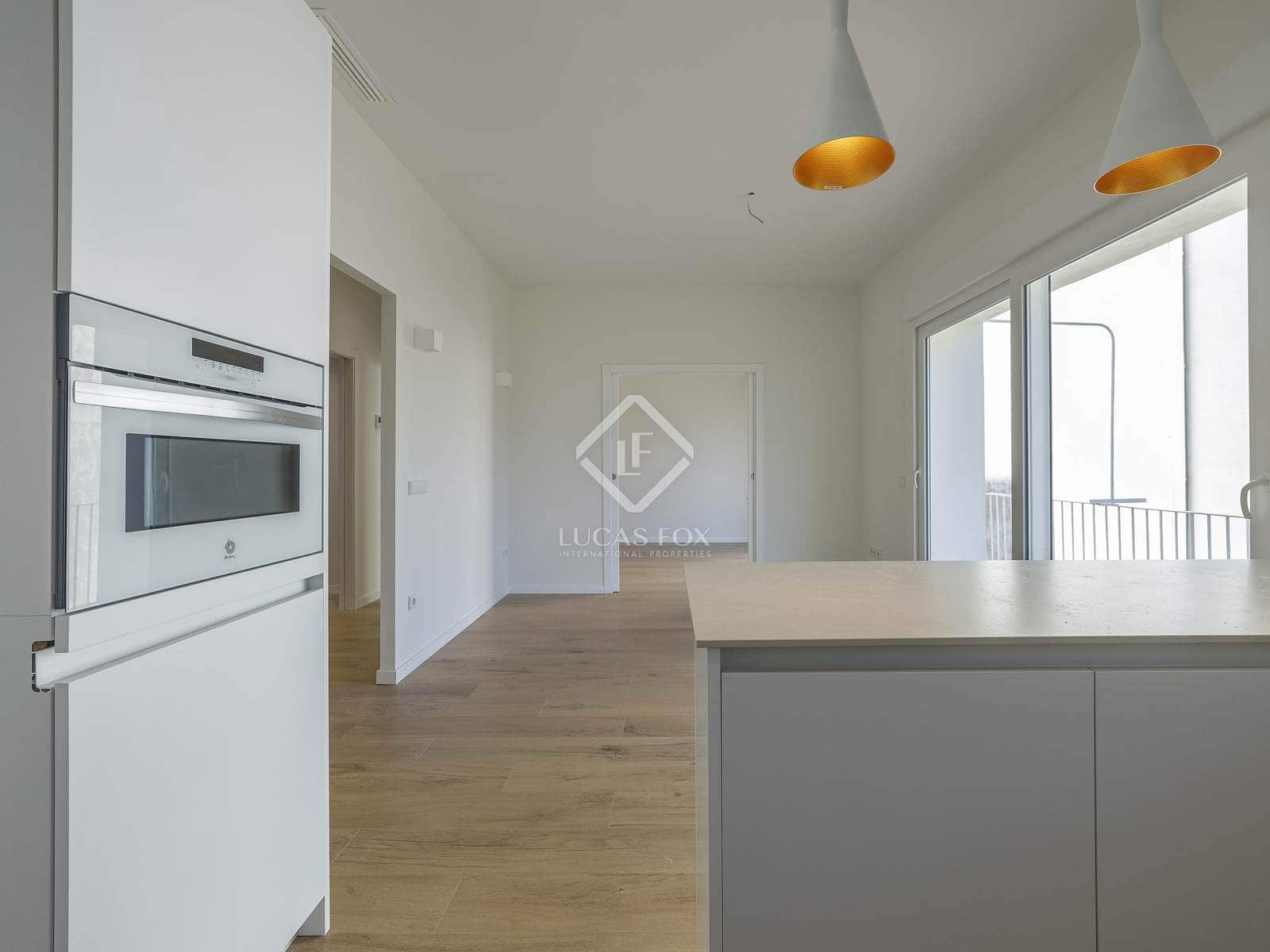 3 bedroom Apartment for rent in Valencia city - € 3,000 (Ref: 8815094)