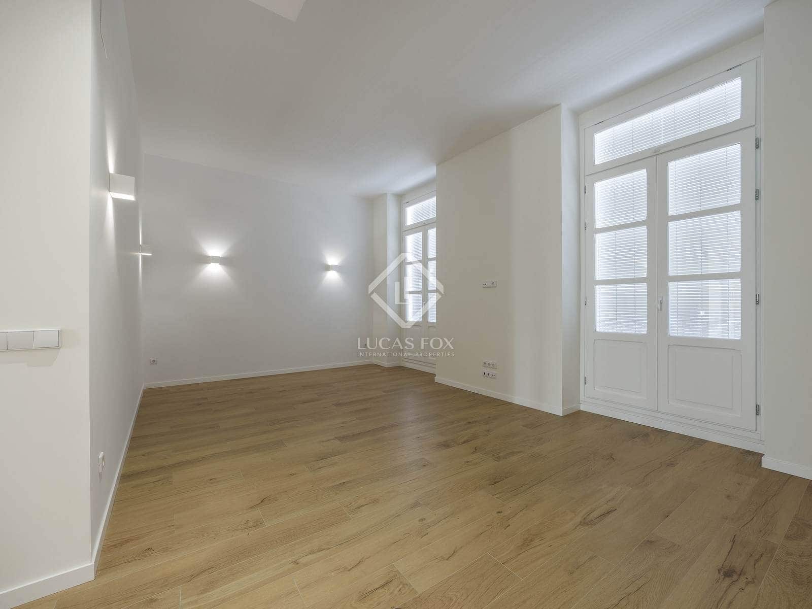 3 bedroom Apartment for rent in Valencia city - € 3,000 (Ref: 8815094)