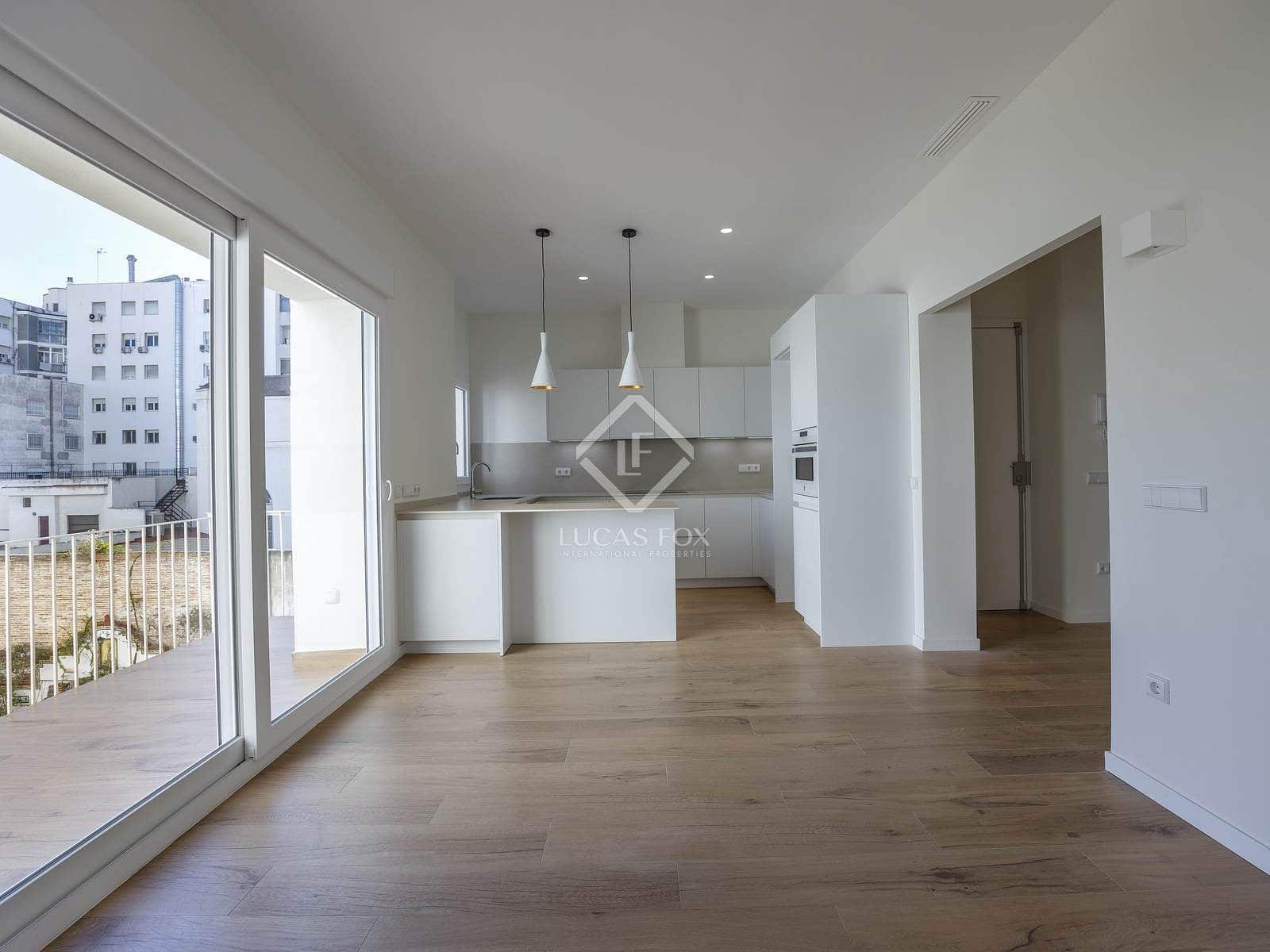 3 bedroom Apartment for rent in Valencia city - € 3,000 (Ref: 8815094)