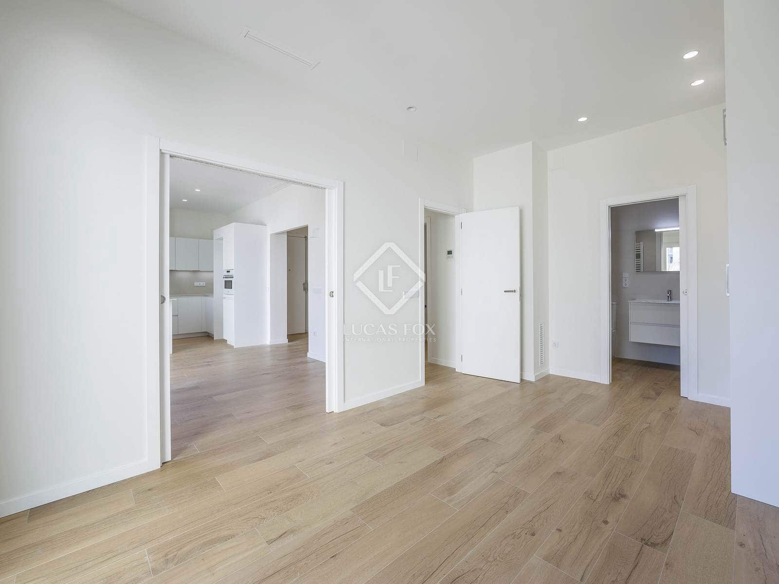 3 bedroom Apartment for rent in Valencia city - € 3,000 (Ref: 8815094)