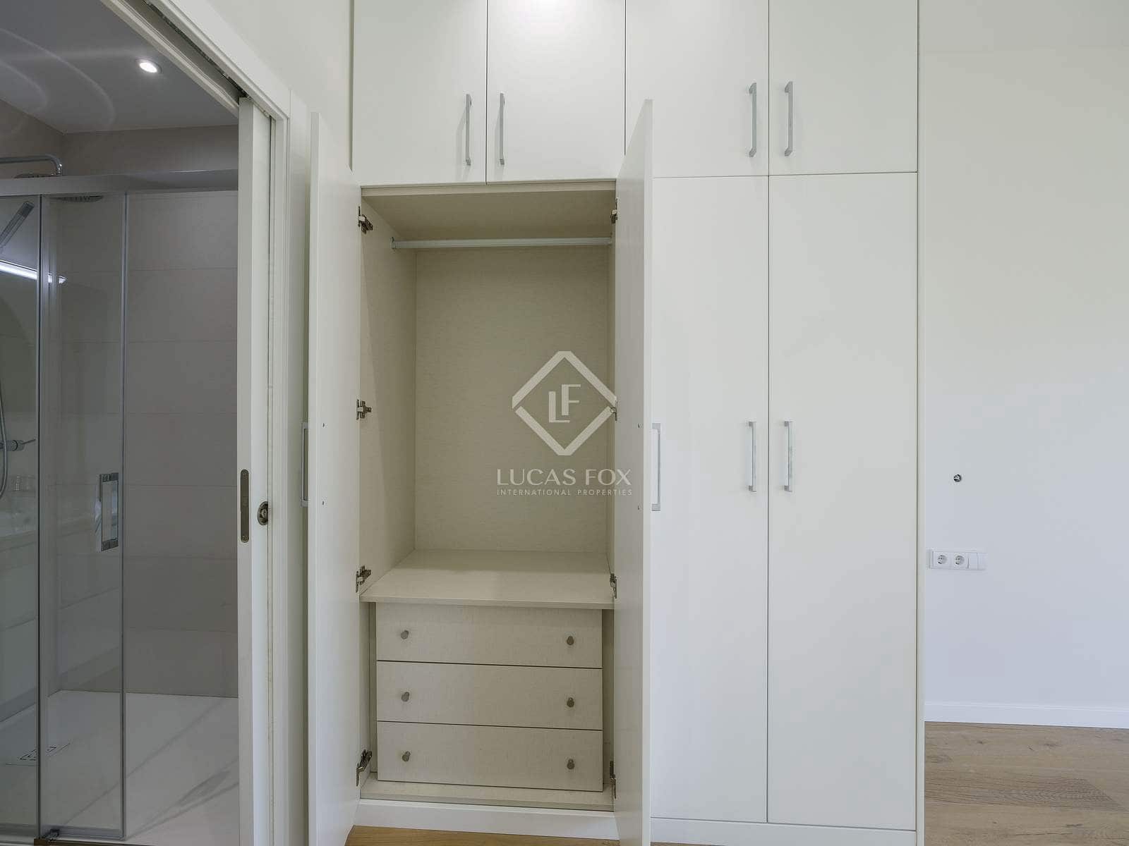 3 bedroom Apartment for rent in Valencia city - € 3,000 (Ref: 8815094)