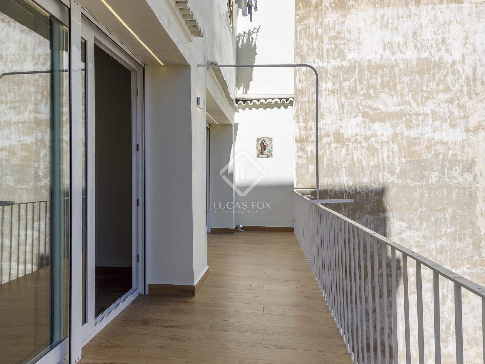 3 bedroom Apartment for rent in Valencia city - € 3,000 (Ref: 8815094)