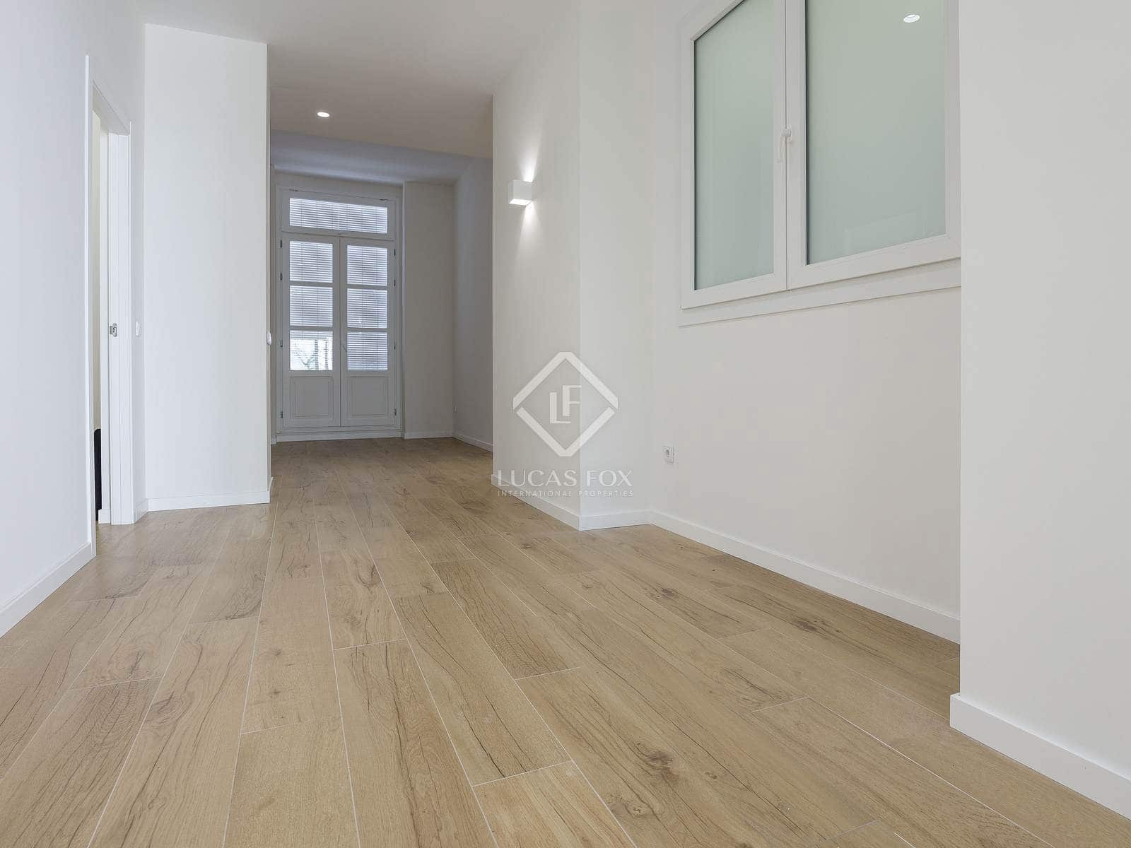 3 bedroom Apartment for rent in Valencia city - € 3,000 (Ref: 8815094)