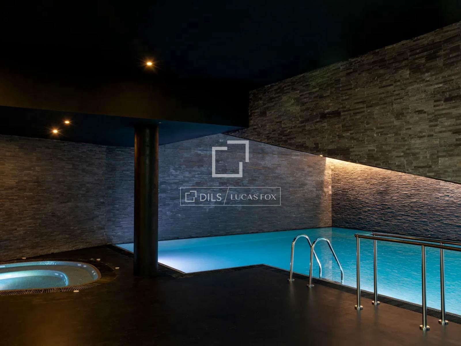 3 soverom Leilighet til salgs i Barcelona by med svømmebasseng garasje - € 6 500 000 (Ref: 8816782)