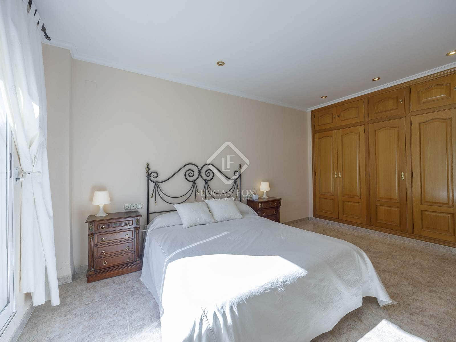 5 soveværelse Villa til salg i Pucol med swimmingpool garage - € 1.800.000 (Ref: 8820895)